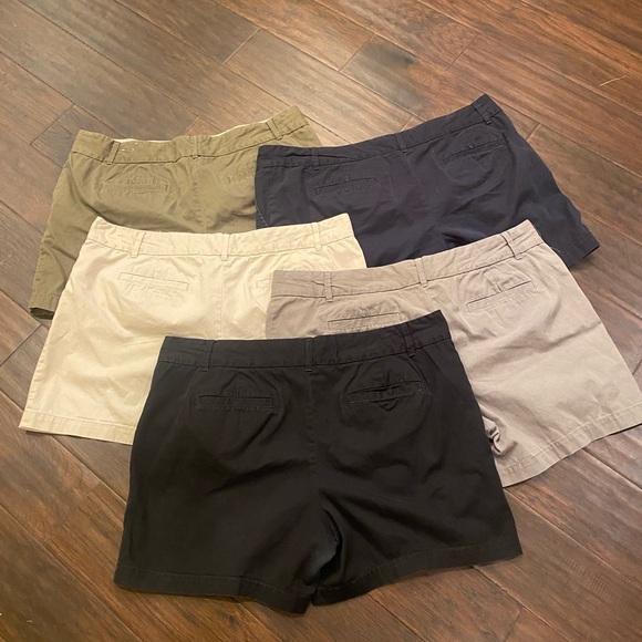 Loft Rivera shorts-Size 14-Black/Gray/NavyOlive Green/Cream - Picture 2 of 6